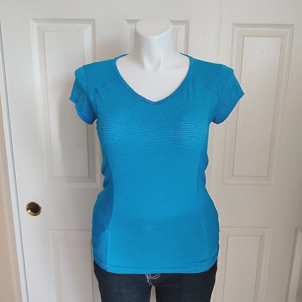 The North Face ribbed V-neck striped tee